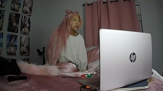 Snapshot of princesskimamii chatting on September 16, 9:21 am princesskimamii online show from September 16, 9:21 am