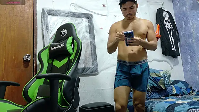 twinks 28 online show from October 27, 10:58 pm