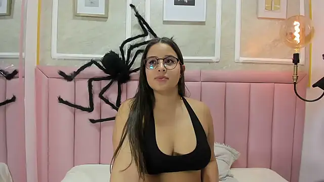 Snapshot of Samy_jons chatting on October 30, 12:28 pm Samy jons online show from October 30, 12:28 pm