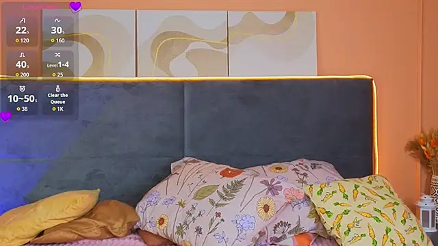 Snapshot of Eva_Starlight chatting on September 18, 4:03 am Eva Starlight online show from September 18, 4:03 am