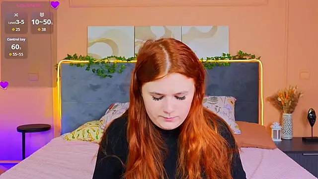 Snapshot of Eva_Starlight chatting on October 6, 4:10 am Eva Starlight online show from October 6, 4:10 am