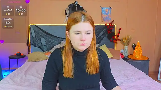 Snapshot of Eva_Starlight chatting on November 4, 4:11 am Eva Starlight online show from November 4, 4:11 am