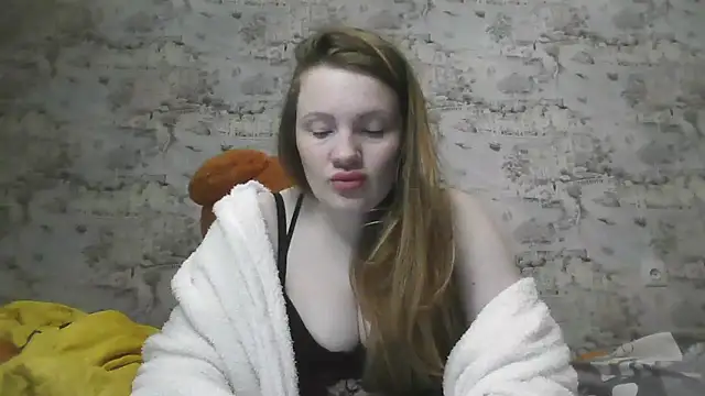 Eveline May online show from March 1, 1:53 am