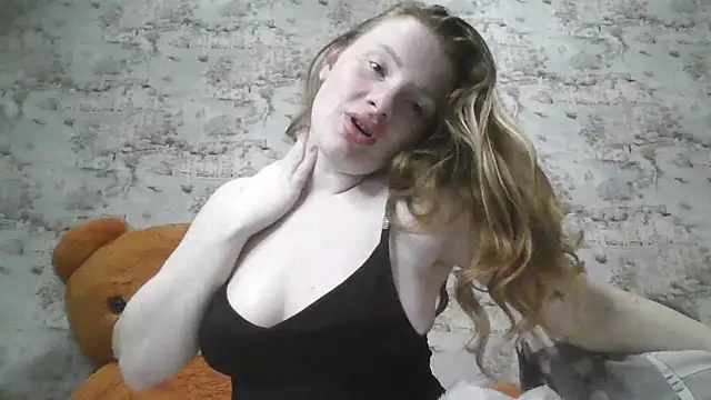 Eveline May online show from March 6, 8:05 pm