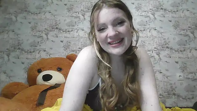 Eveline May online show from March 14, 6:18 pm