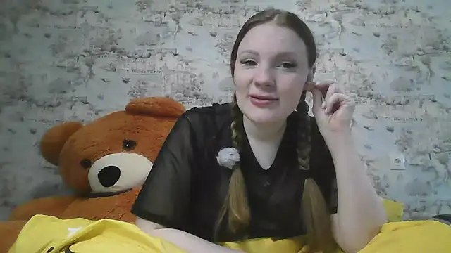 Eveline May online show from March 21, 3:13 pm