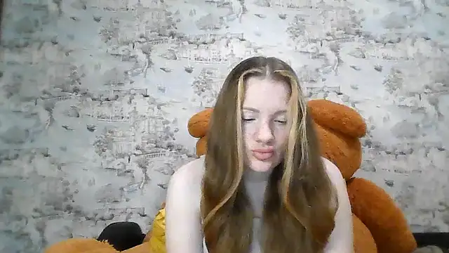 Snapshot of Eveline_May chatting on November 6, 3:02 pm Eveline May online show from November 6, 3:02 pm