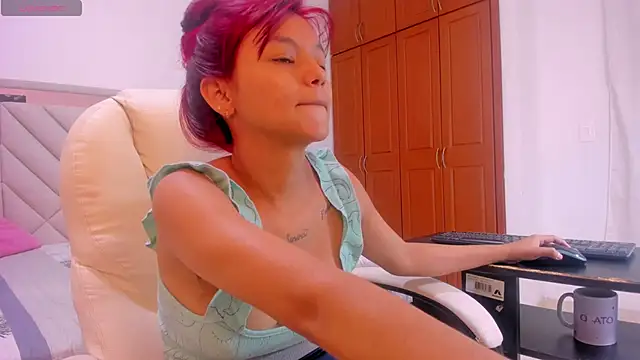 Snapshot of gime_lara chatting on November 6, 11:55 am gime lara online show from November 6, 11:55 am