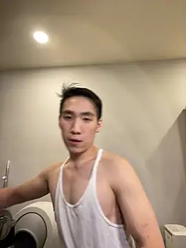 Snapshot of Hon1069 chatting on March 11, 4:07 pm Hon1069 online show from March 11, 4:07 pm