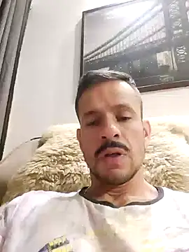 juniortche1313 online show from October 16, 1:17 am