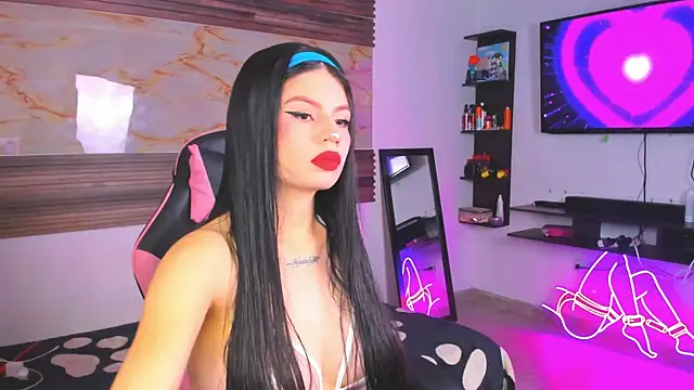 Snapshot of Cloe_roouse chatting on October 30, 7:25 pm Cloe roouse online show from October 30, 7:25 pm