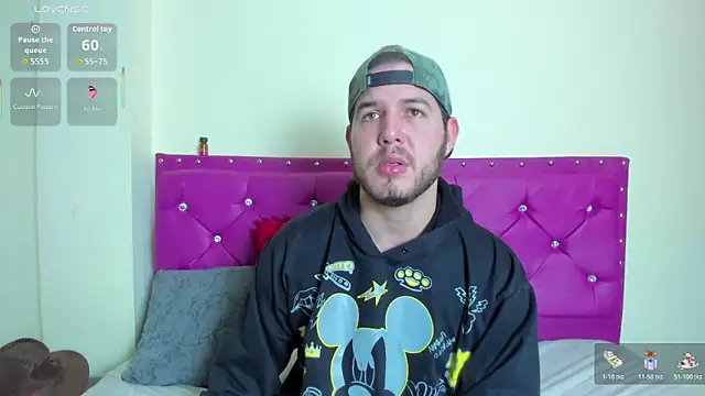 Snapshot of matthewlatin chatting on April 3, 1:31 pm matthewlatin online show from April 3, 1:31 pm