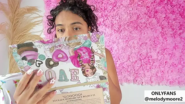 Melodymoore  online show from December 18, 10:49 pm