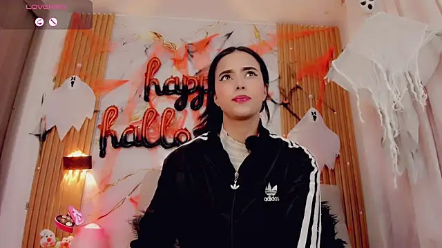 Snapshot of ValeriCardenas chatting on October 24, 1:03 am ValeriCardenas online show from October 24, 1:03 am