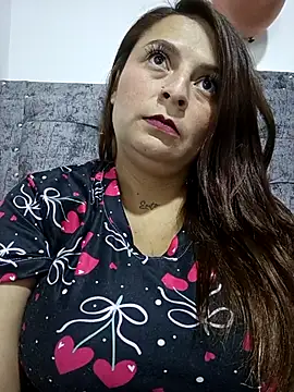 Snapshot of nahomysaints chatting on November 19, 3:39 am nahomysaints online show from November 19, 3:39 am