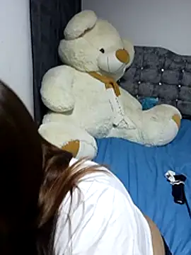 Snapshot of nahomysaints chatting on December 17, 12:05 am nahomysaints online show from December 17, 12:05 am