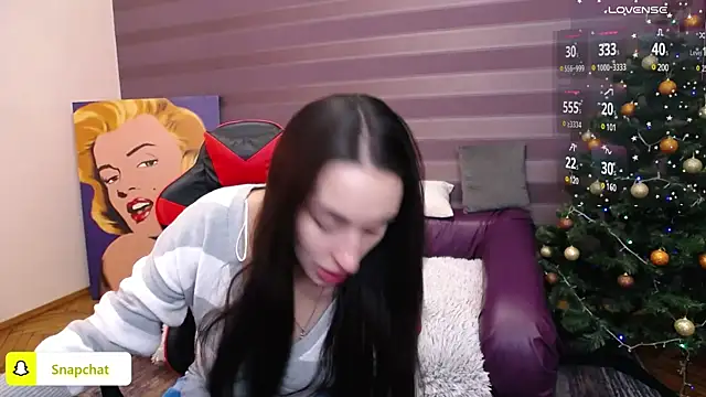 JenniferStone online show from January 1, 4:18 am