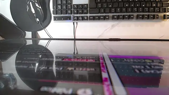 Snapshot of marlin_a chatting on March 7, 4:00 pm marlin a online show from March 7, 4:00 pm