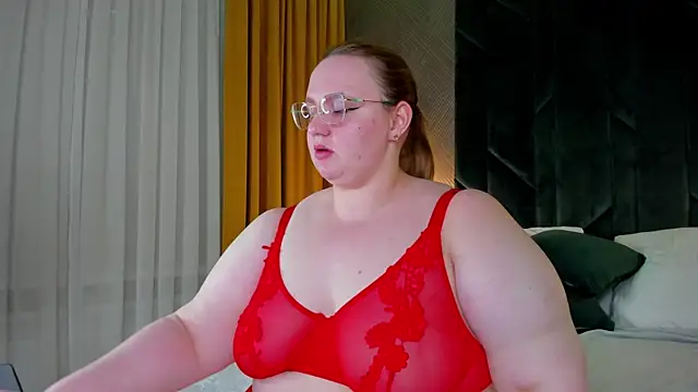 Snapshot of Amy_Hall chatting on March 14, 11:12 am Amy Hall online show from March 14, 11:12 am