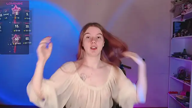 Strawberry juli online show from March 28, 11:32 am