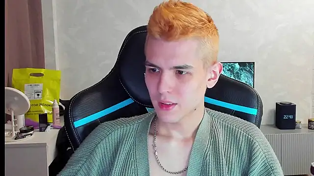 TravisRevas online show from March 5, 7:49 pm