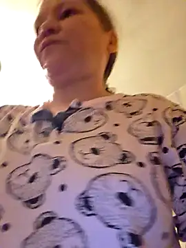 -Kathrine kit- online show from November 4, 3:22 pm