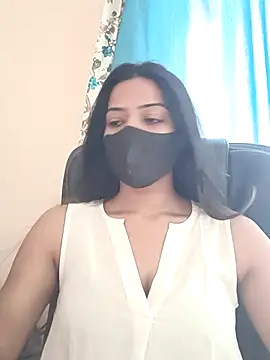 Snapshot of CRAZY__BITE chatting on February 22, 9:52 am CRAZY BITE online show from February 22, 9:52 am