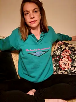 Snapshot of Rosemarie_Blu chatting on March 4, 11:32 pm Rosemarie Blu online show from March 4, 11:32 pm