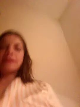 Snapshot of Rosemarie_Blu chatting on March 6, 1:48 am Rosemarie Blu online show from March 6, 1:48 am