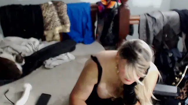 emmex671 online show from October 27, 1:09 am