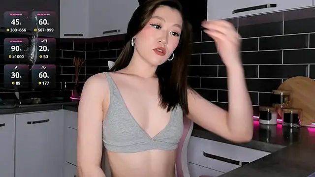 ShaiyaMinn3 online show from March 16, 1:49 pm