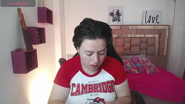 Snapshot of safyka chatting on November 20, 1:50 am safyka online show from November 20, 1:50 am