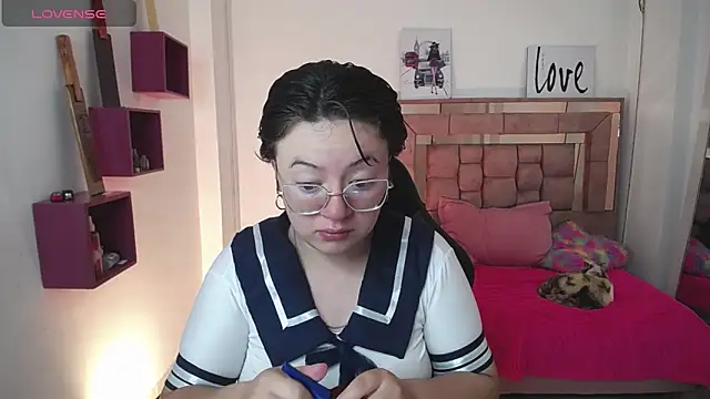 Snapshot of safyka chatting on November 28, 12:24 am safyka online show from November 28, 12:24 am