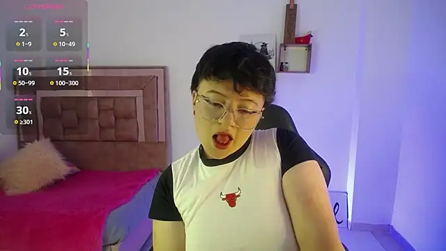 Snapshot of safyka chatting on February 2, 10:08 pm safyka online show from February 2, 10:08 pm