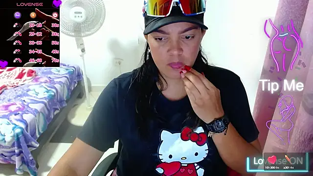 astrii 33 online show from March 6, 10:26 pm