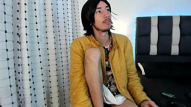 loverisu-coral online show from January 15, 9:40 pm