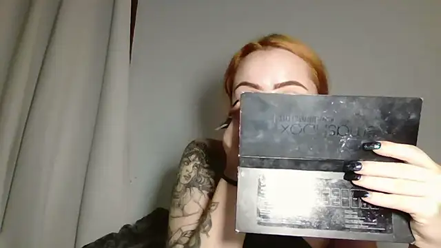 sluttypumpkin online show from July 18, 1:32 am