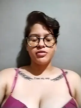 vickpxx online show from October 4, 4:54 am