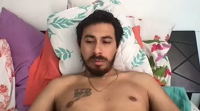 santibiggg online show from March 8, 4:39 pm