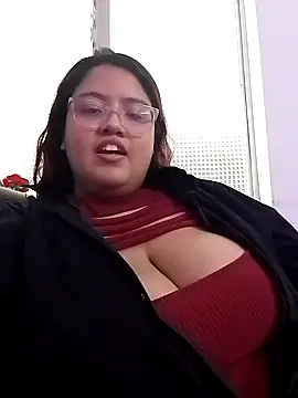 Tefany Smith online show from September 28, 4:56 pm
