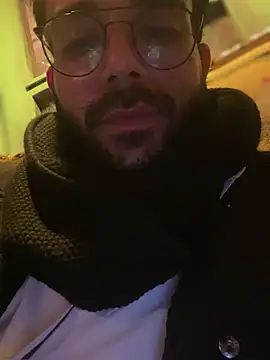 YJeromZCoxk online show from March 10, 1:12 am