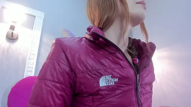 Bonniie 22 online show from November 18, 1:26 pm