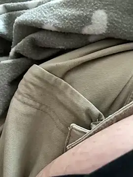 littletoy64 online show from February 28, 4:10 pm