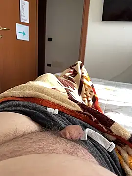 littletoy64 online show from November 10, 9:08 am