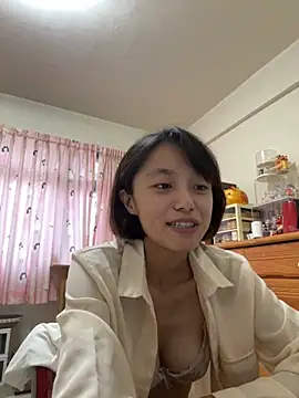 ladypaggy online show from October 27, 8:07 am