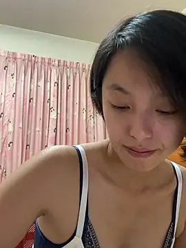 Snapshot of ladypaggy chatting on April 19, 3:22 pm ladypaggy online show from April 19, 3:22 pm