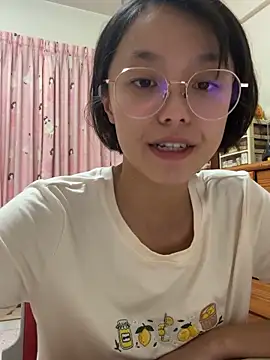 Snapshot of ladypaggy chatting on April 20, 3:37 pm ladypaggy online show from April 20, 3:37 pm