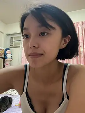 Snapshot of ladypaggy chatting on May 2, 1:49 pm ladypaggy online show from May 2, 1:49 pm