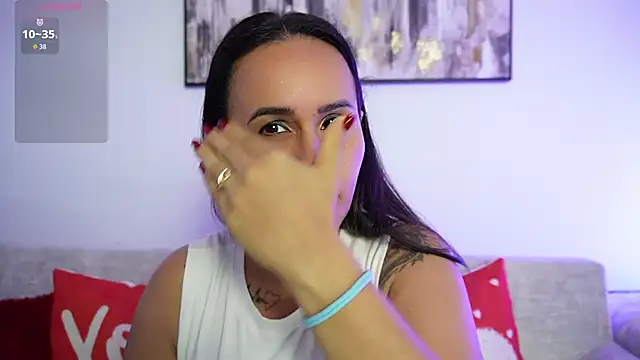 Snapshot of Sara_Charmy chatting on October 24, 12:01 pm Sara Charmy online show from October 24, 12:01 pm