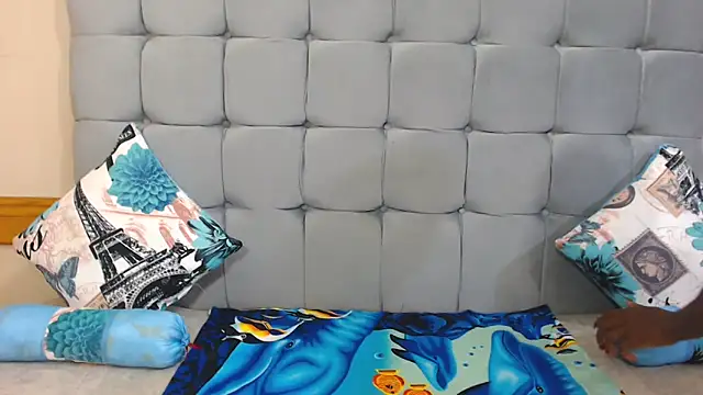 ChocolateClit online show from November 13, 4:28 pm